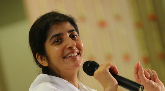 AWAKENING WITH BRAHMA KUMARISAWAKENING WITH BRAHMA KUMARIS