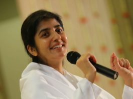 AWAKENING WITH BRAHMA KUMARISAWAKENING WITH BRAHMA KUMARIS